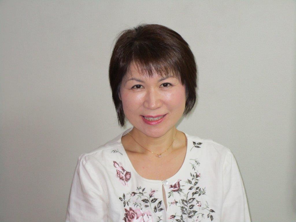 日本人ベテラン子供英会話講師Yoko先生