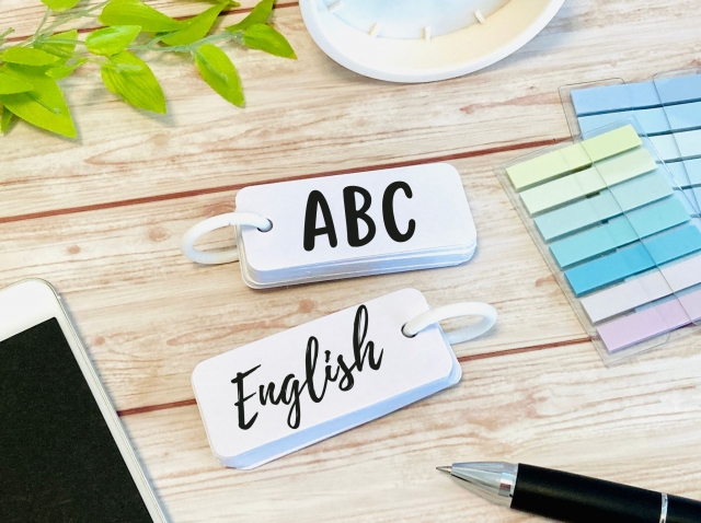 結局どの英単語帳を選べば良いの！？お子様にあった英単語帳の選び方を解説☆